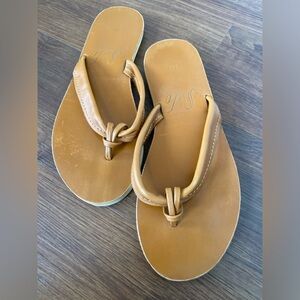 Sseko Flip Flops in Caramel